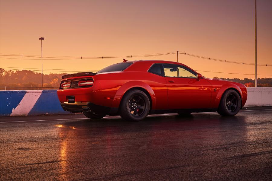  Dodge Challenger SRT Demon 2017 года  (фото 7 из 181)